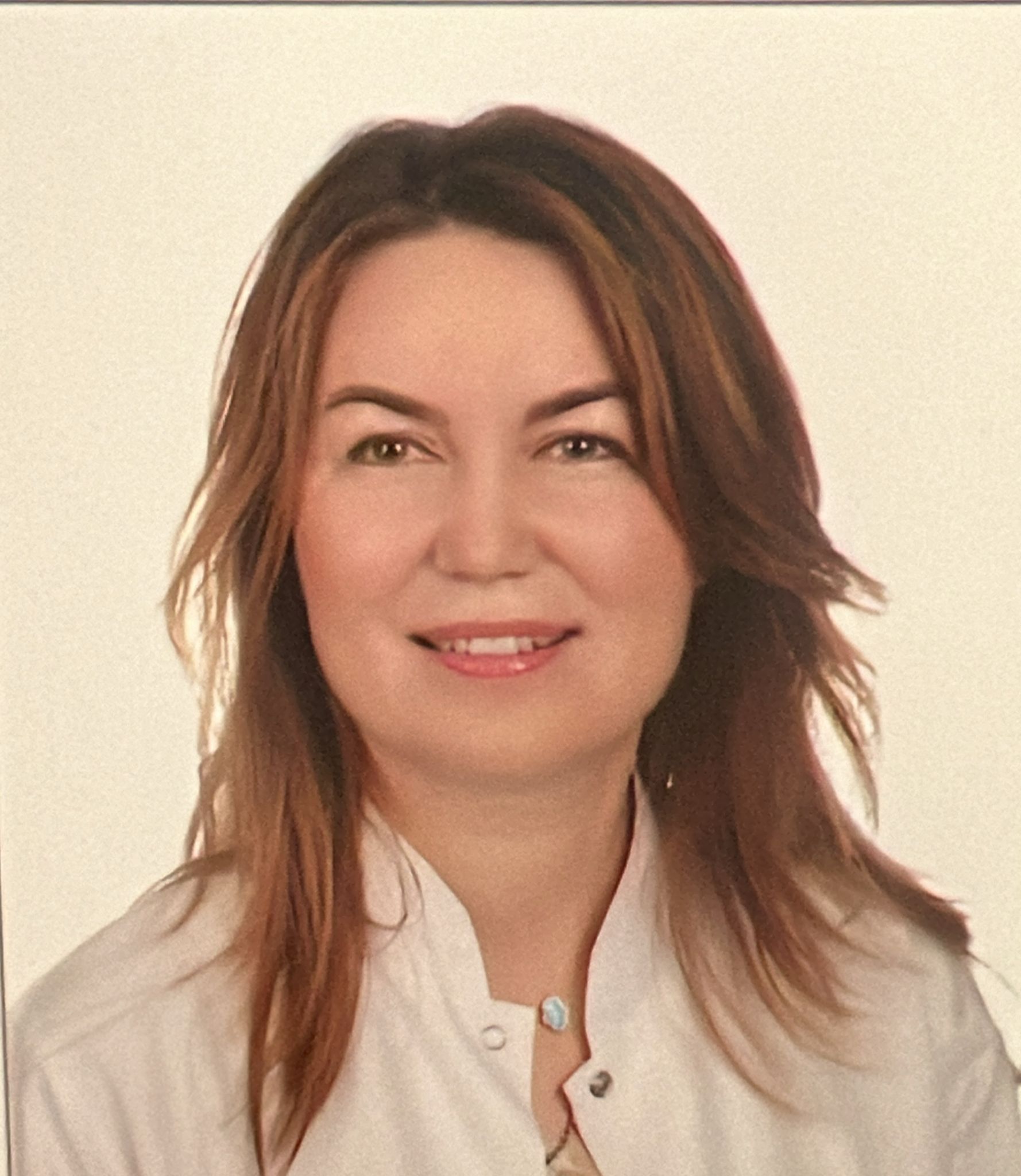 Kekik Eczanesi yeni yerinde Ataşehir Medical Park hastanesi yanında siz hasta ve müşterilerine hizmet etmeye hazır.