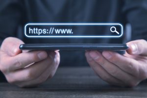 .COM, .ORG ve .NET Nedir Domain Uzantıları Anlamları ve Kullanım Alanları