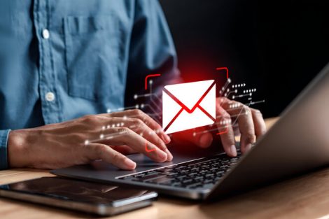 E-Posta Yazımında Dikkat Edilmesi Gerekenler ve Örnek Kalıplar